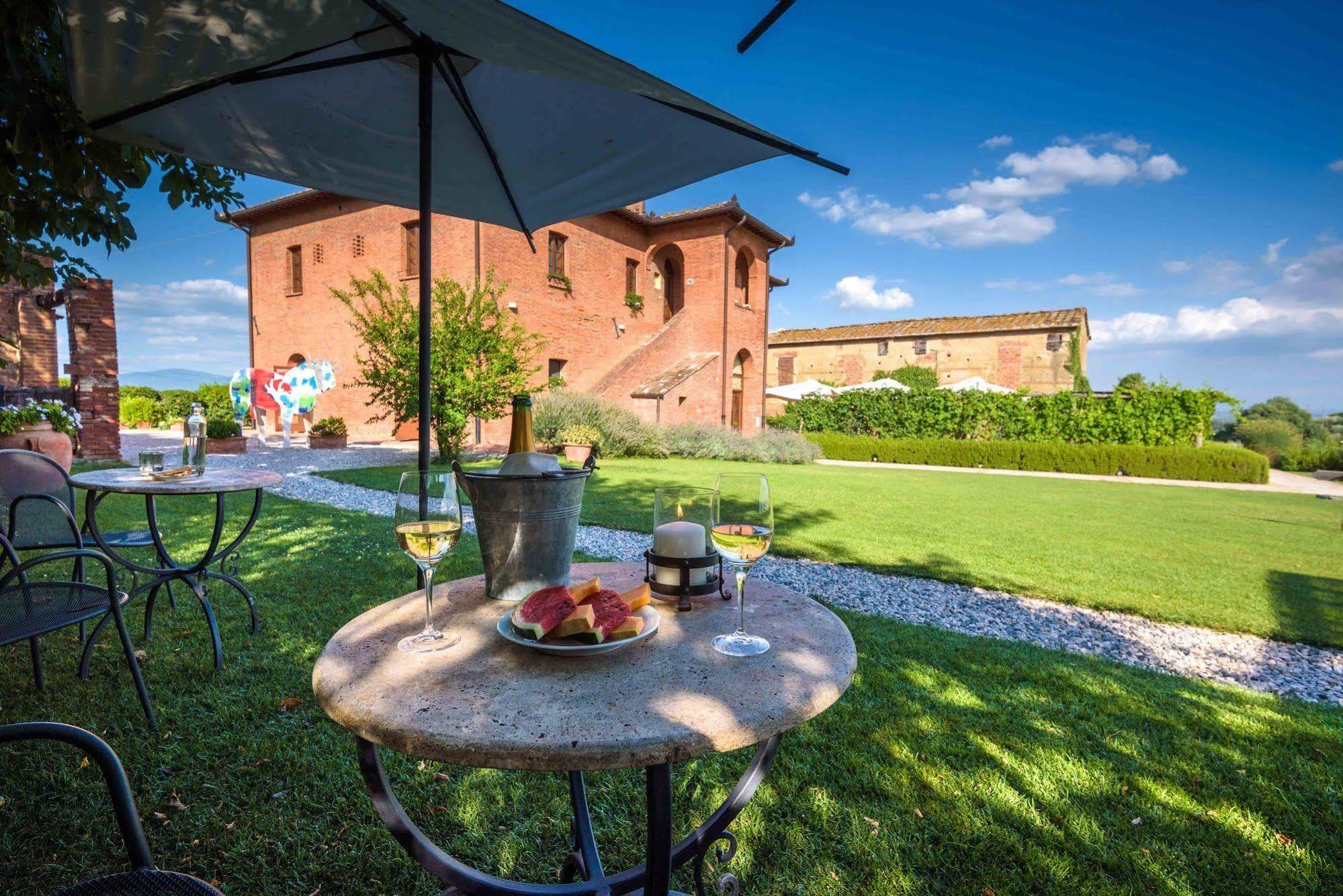 Hotel Relais La Leopoldina Bettolle Exterior foto